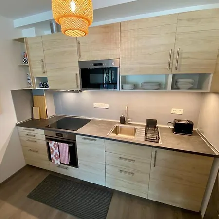 Hellobalaton Apartment *