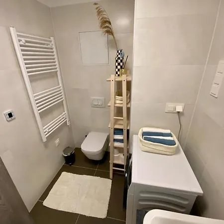 Hellobalaton Apartment *